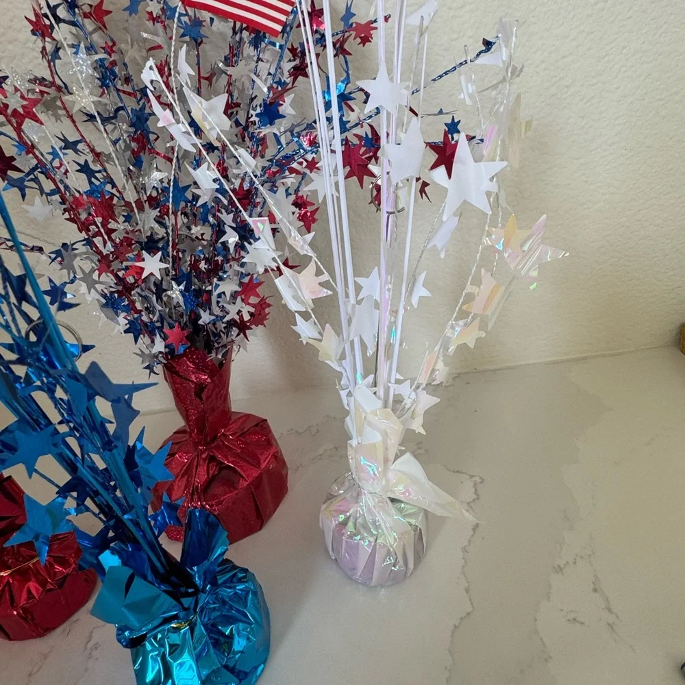 Party supplies. Patriotic Foil Spray Centerpiece/Balloon Weights